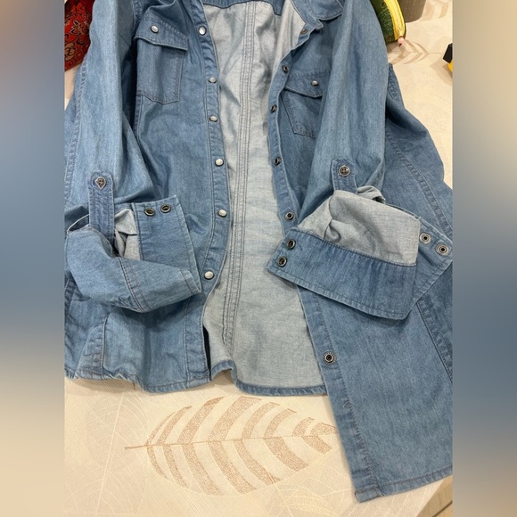 Women Long Sleeve Jean Shirts - Picture 2 of 9